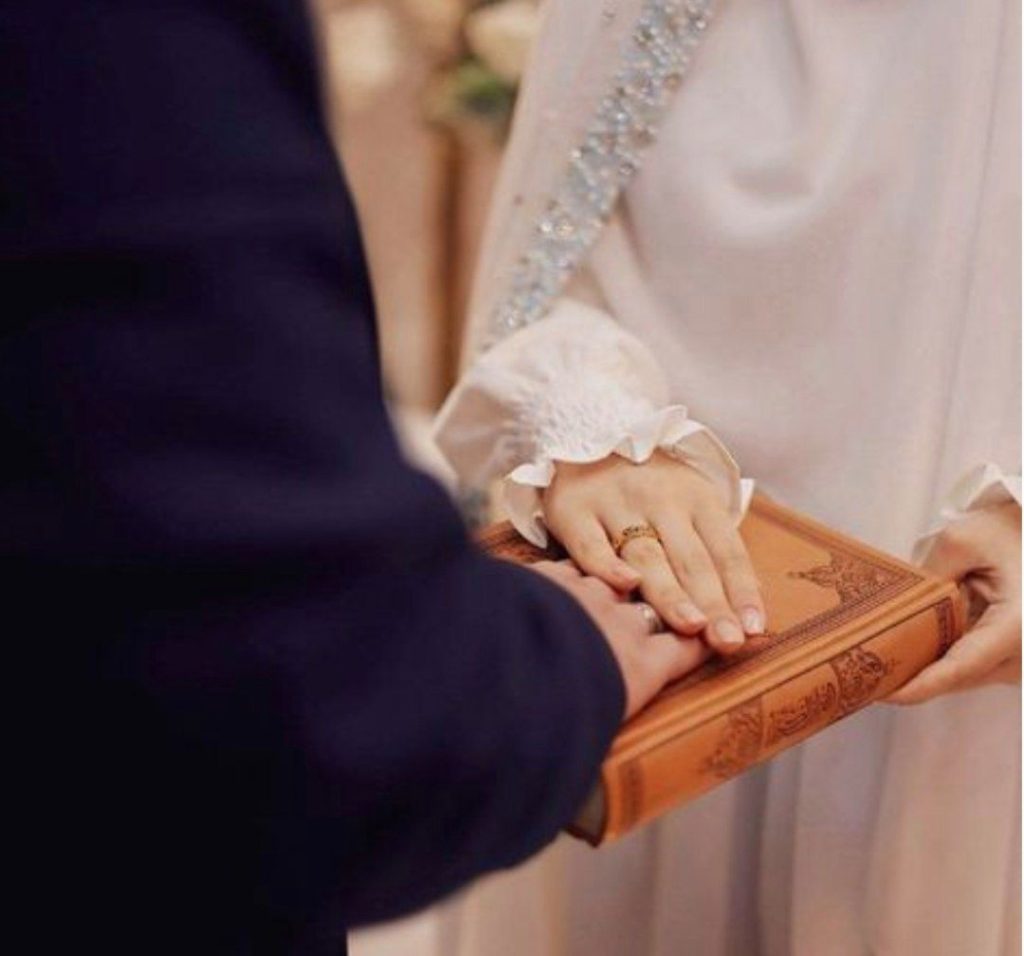 صحبت‌های قبل از ازدواج در نطنز